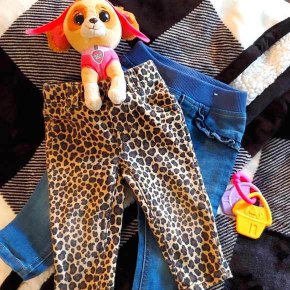 2 Baby Jean's and cute top size 12M - Picture 2 of 4